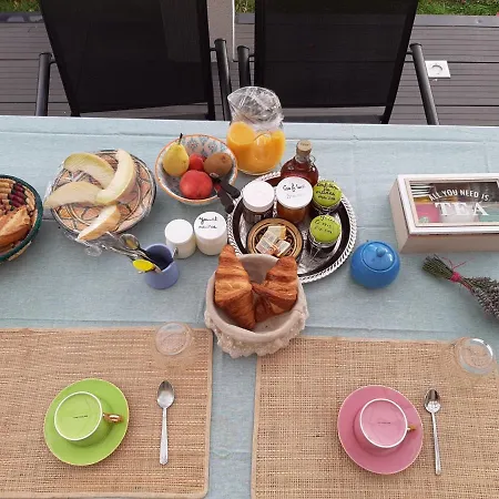 Bed & Breakfast Smile Couette-café *